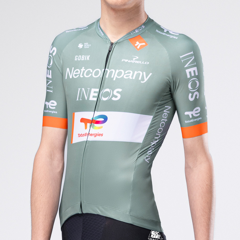 Gobik Netcompany INEOS Kurzarmtrikot 2026 hellgrau-teal