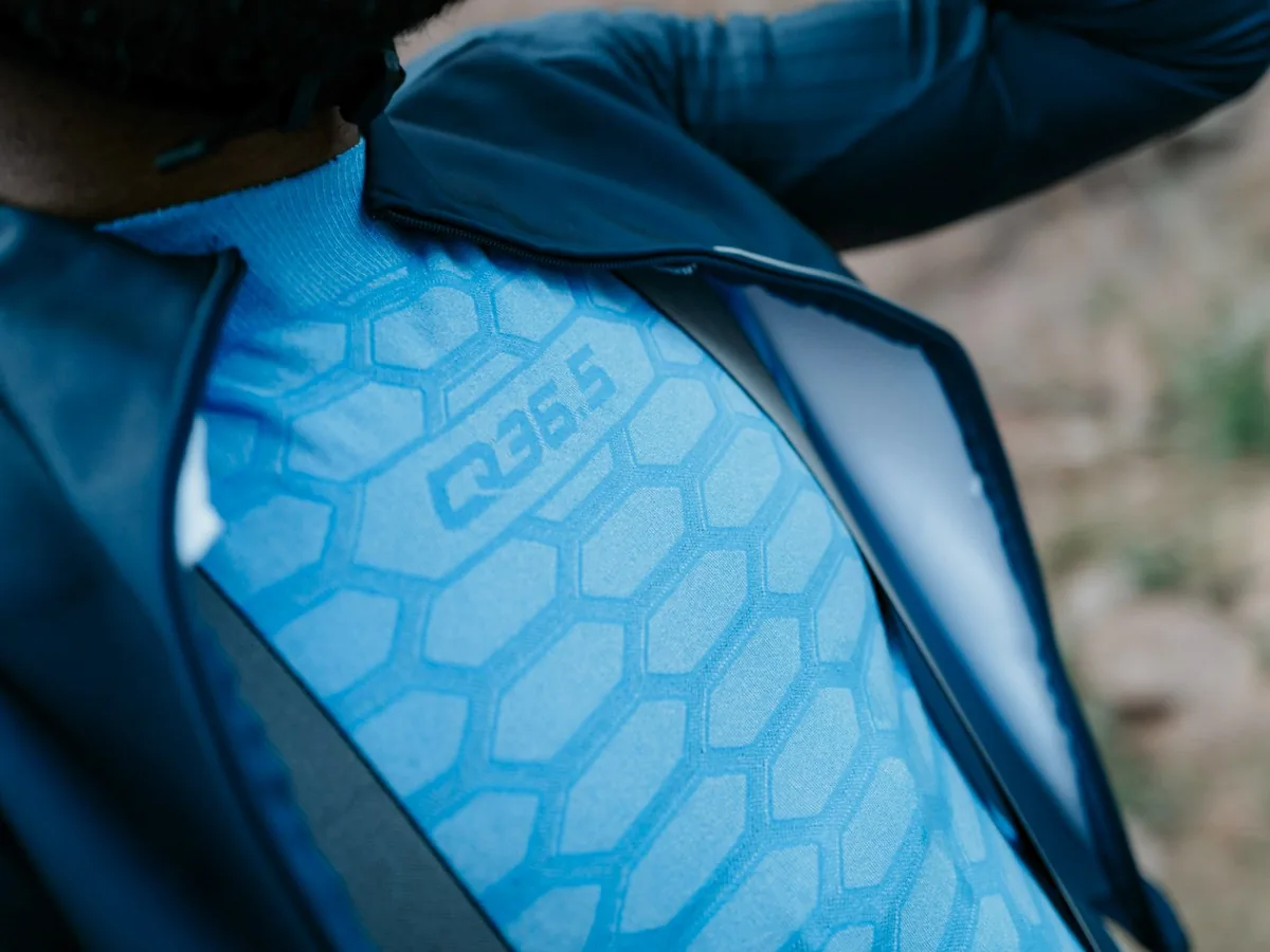 Short sleeve base layers for cyclists