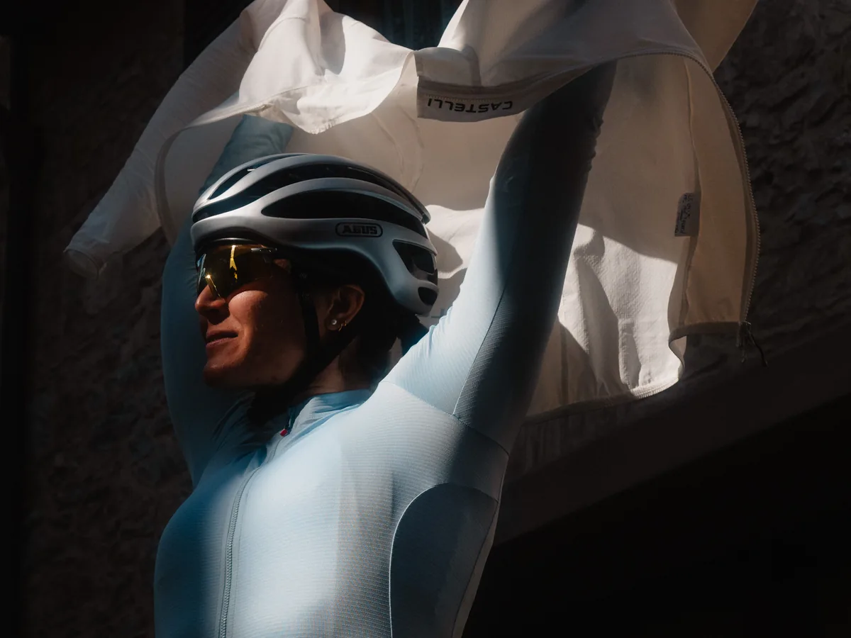 Castelli outfit for 16–20 °C